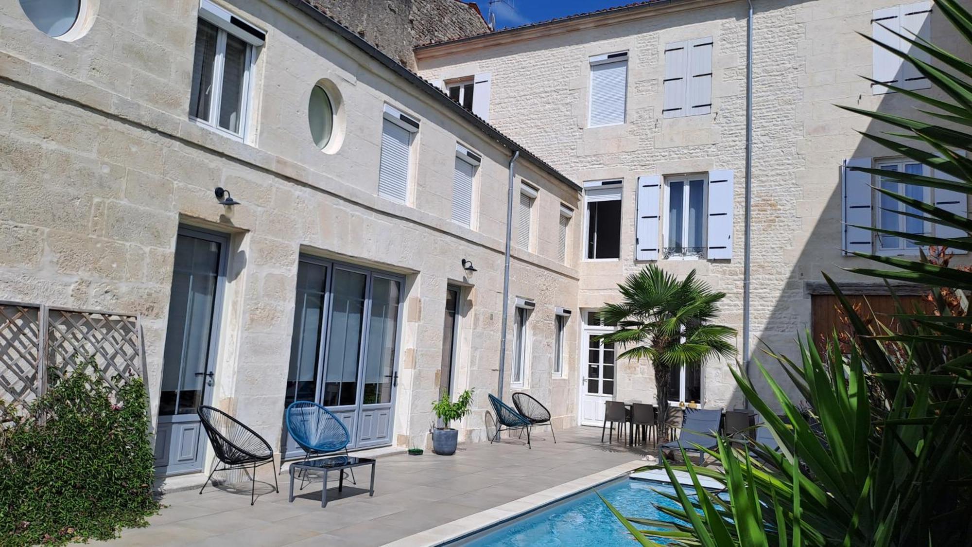 L'Angely - Chambres D'Hotes Niort Ngoại thất bức ảnh